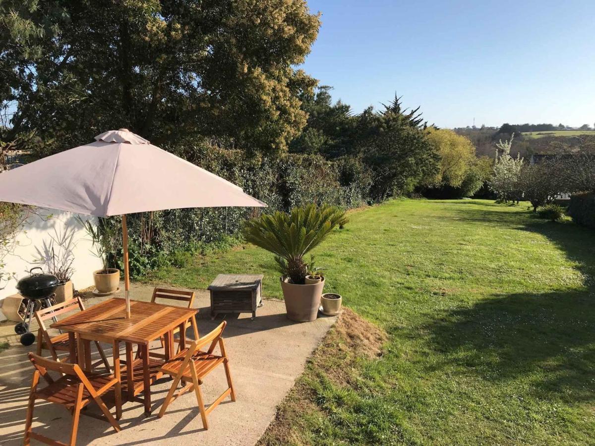 Maison Lumineuse Avec Jardin A 15 Min De La Plage Et Du Centre Du Palais - Fr-1-418-183 Villa Luaran gambar